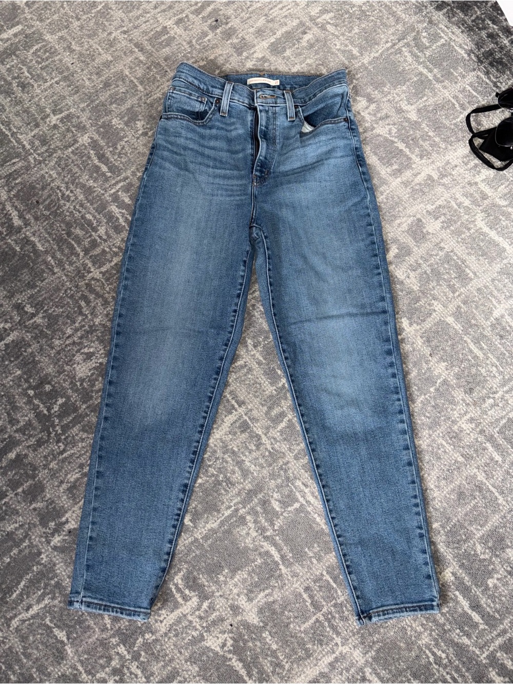 High-Rise Women’s Jeans in Medium Blue